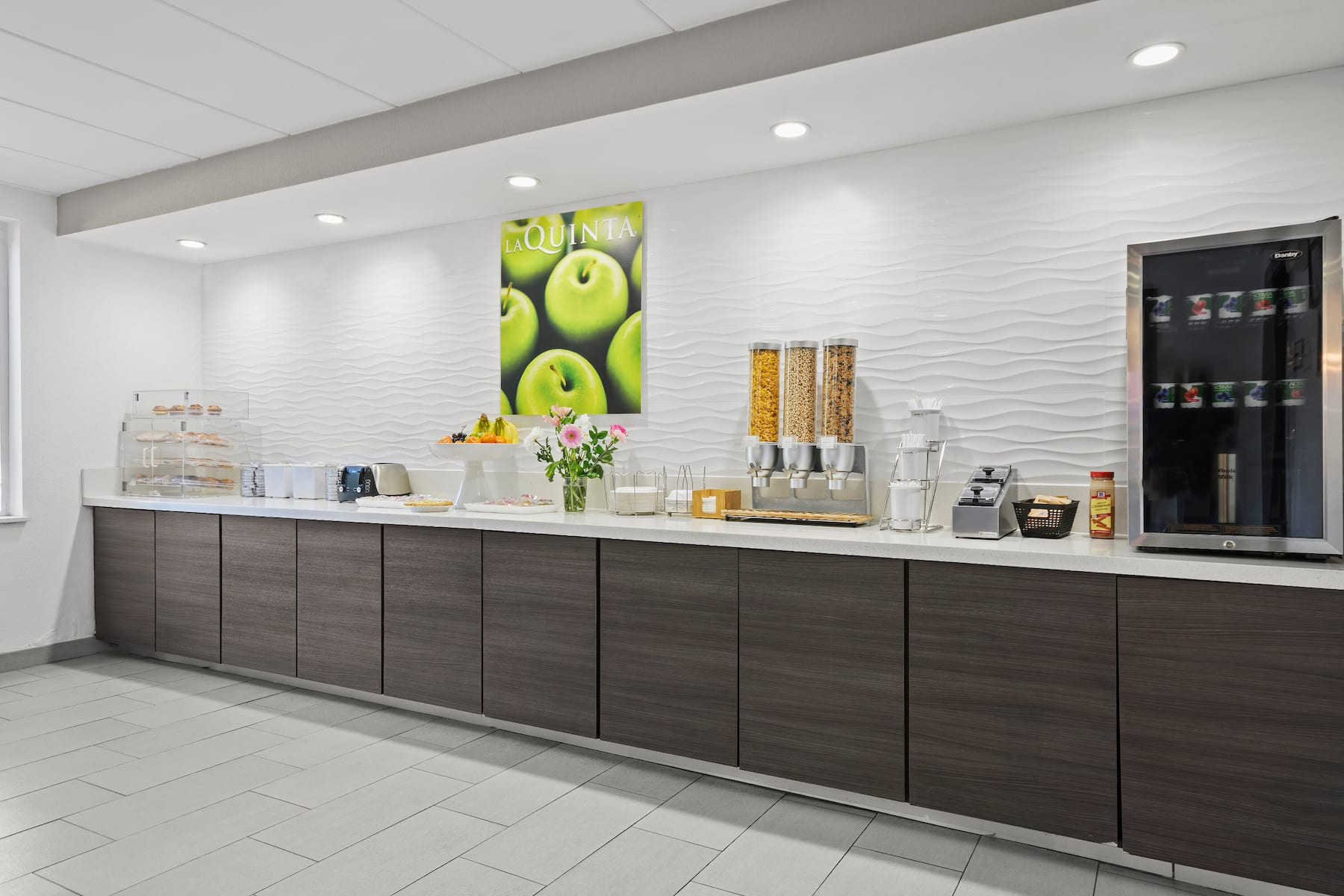 Breakfast Bar