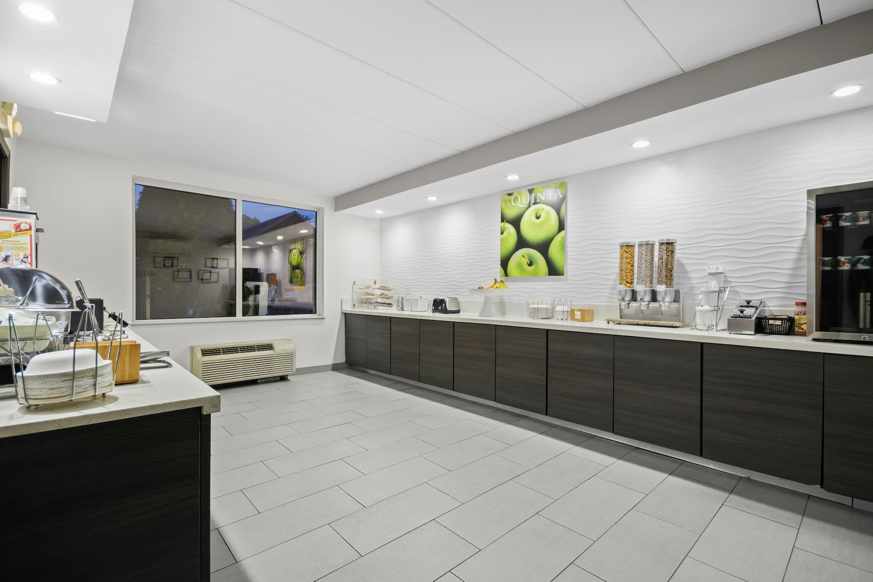 Breakfast Bar
