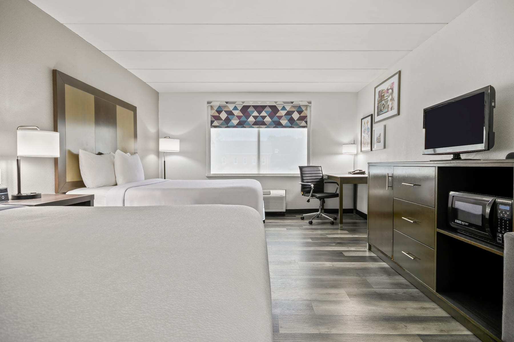 Queen Bed